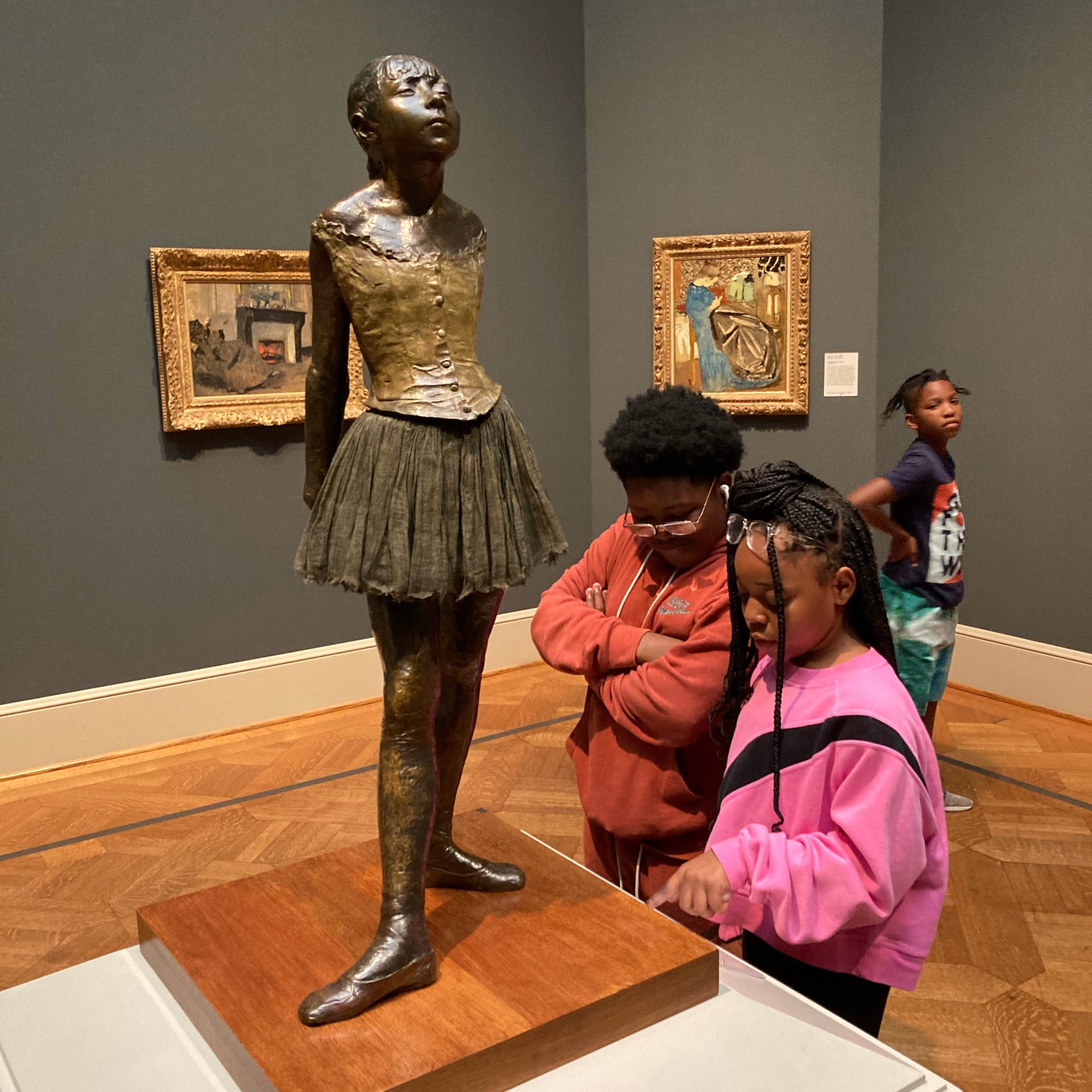 St. Louis scholars enjoying an educational field trip to one of the local museums